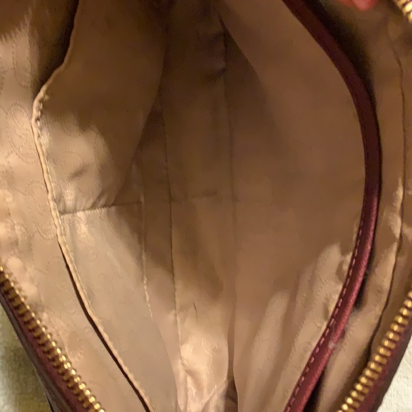 Authentic Michael Kors crossbody bag - Picture 4 of 6